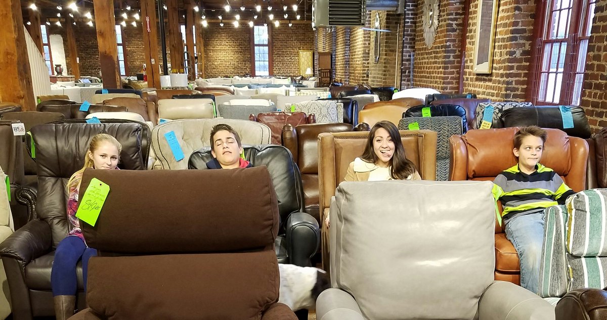 GreenFrontNews's tweet photo. Kids love Green Front...right? #chairsfordays #familyfriendly #shopgreenfront #furniture https://t.co/GGJ6D8F9eG