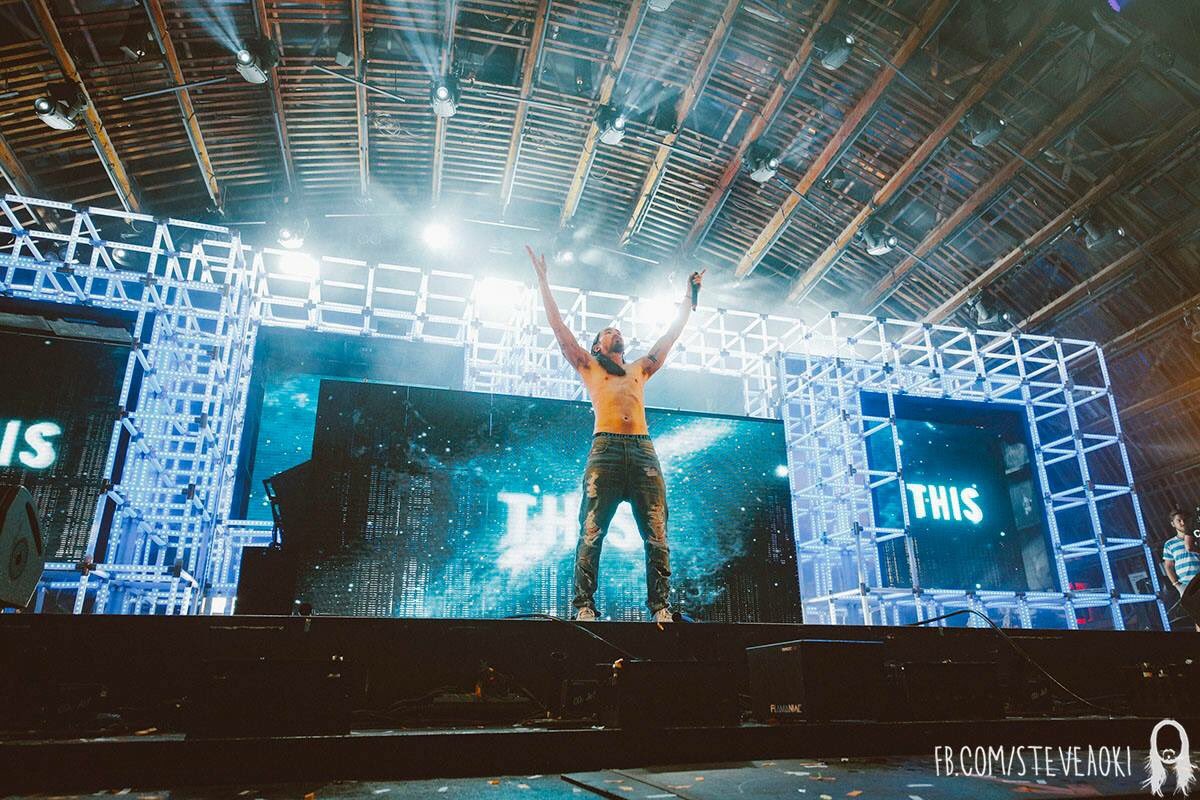 areaevent's tweet photo. 3️⃣ more days‼️ Get your @steveaoki #nyd tickets now‼️ https://t.co/MuckD3yfTs https://t.co/gkcjwJWJVP