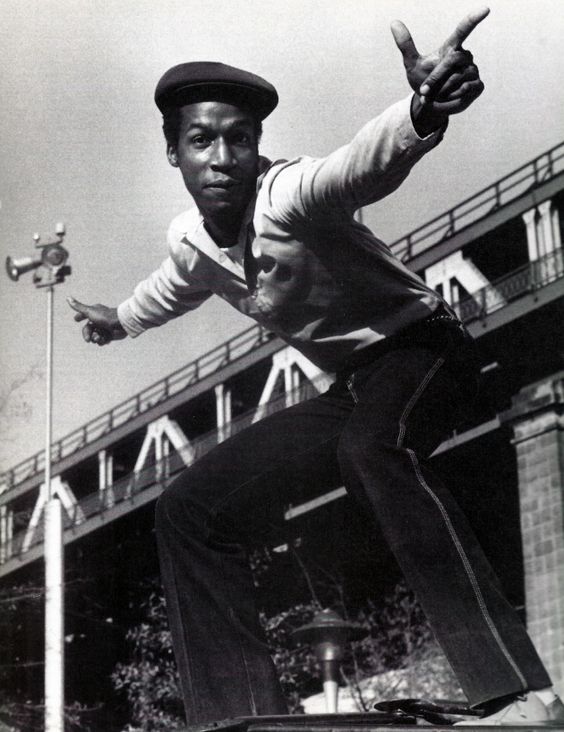 Happy 59th birthday Joseph Saddler aka Grandmaster Flash! 