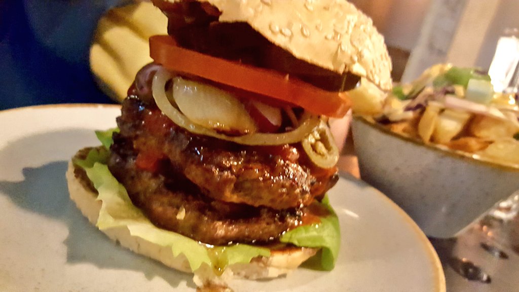 NicolaWintrip's tweet photo. Thoroughly recommend the new @HandmadeBurger in Eldon Square. They're Tasty Tasty, Very Very Tasty! #Newcastle #fabAtmosphere 🍔😋👍 https://t.co/LOgWfdLIwq