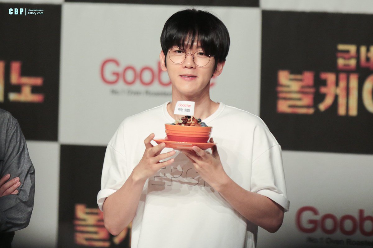 ShinersBR's tweet photo. [#HQ] 29.06.16 Fansign da Goobne Chicken - Baekhyun | cr. CBP
https://t.co/Eab7plEffz
https://t.co/65y6xfhJiw https://t.co/QFDA5aM5c5