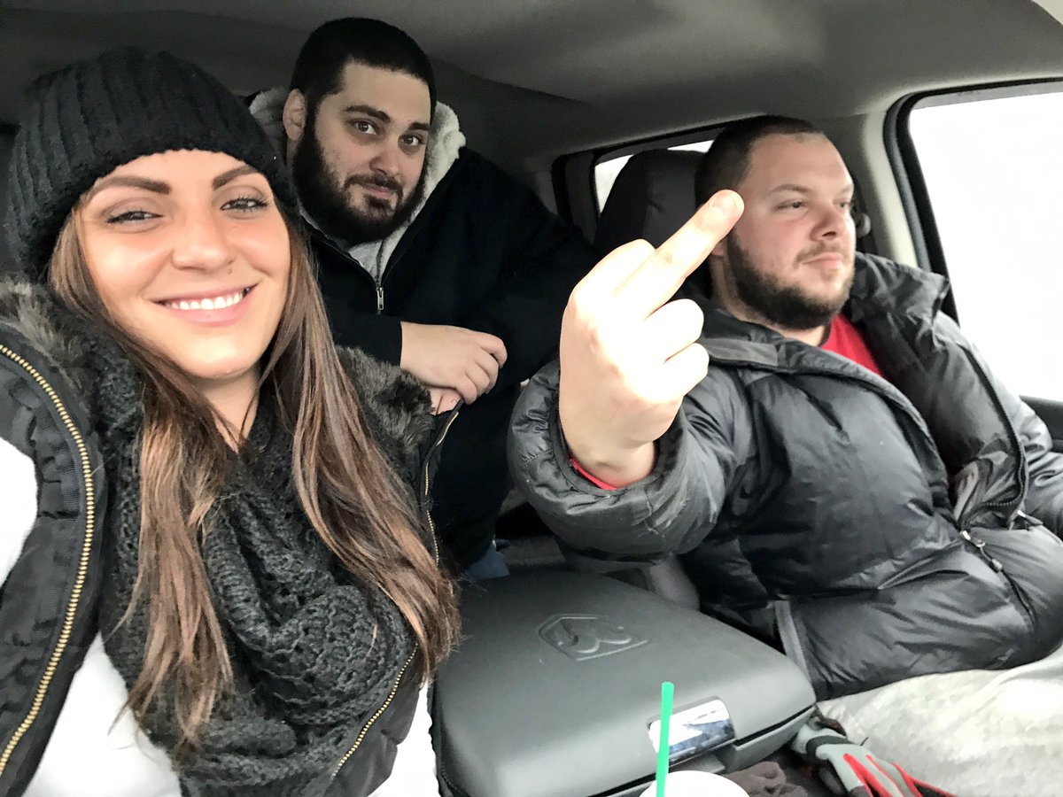 jaceevee's tweet photo. #RoadTrip https://t.co/p87kwLFEHa