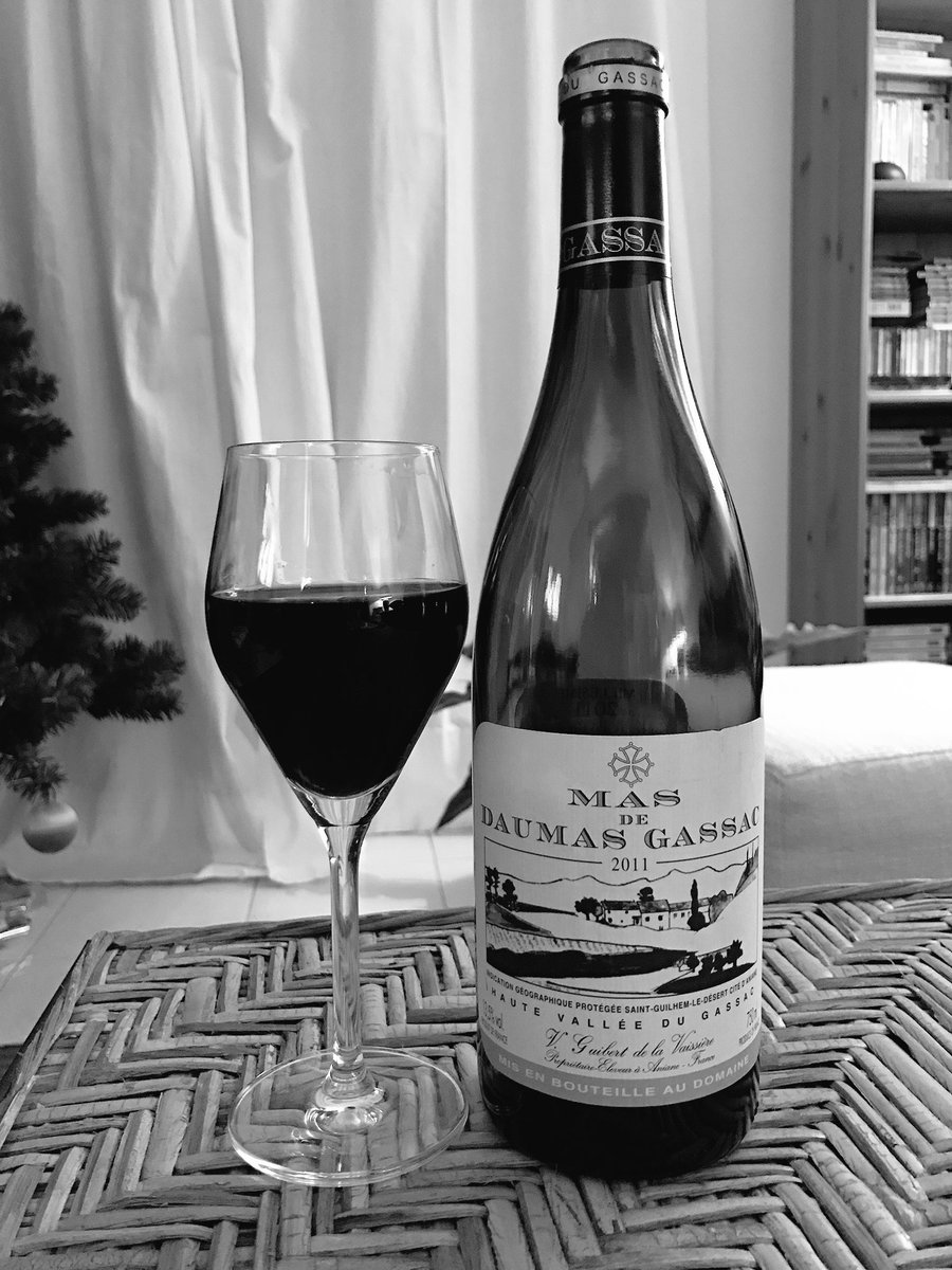 Jessica_Hurstel's tweet photo. Mas de Daumas Gassac 2011 #Languedoc #WineOclock https://t.co/0J1iBEL3O3