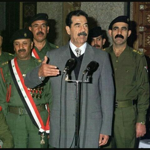 me__3l's tweet photo. ﺭﺟـــﻞ ﻳـﻤـــﻮﺕ ﻭ ﺫﮔـــﺮ ﻃـﺎﺭﻳـــﮭﮧ ﻣــﺎ ﻣـــﺎﺕ •☆

ﺗـﻀـــﺮﺏ ﺑـــﮭﮧ ﺎﻟـﺎﻣـﺜـــﺎﻝ ﺣـﺘـــﻰ ﺑــ ﻭﻓـﺎﺗـــﮭﮧ ،
#ﺻدامي💔 https://t.co/gnY3bRVBA2