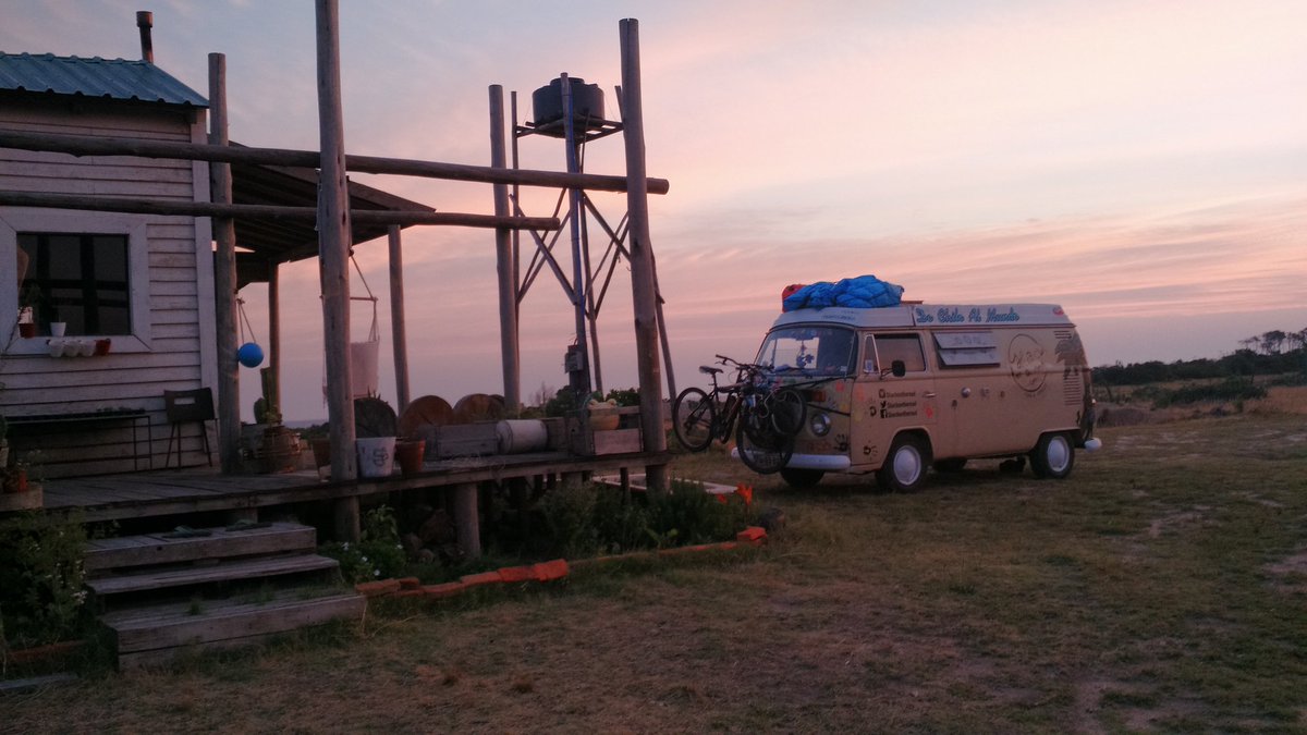 shackontheroad's tweet photo. Navidad a la luz de las velas en #lagunagarzon #Uruguay @KombiRutera @Kleinbuschile #familianomade @chilevision @LugaresQHablan #surftrip https://t.co/MqhorXMv78