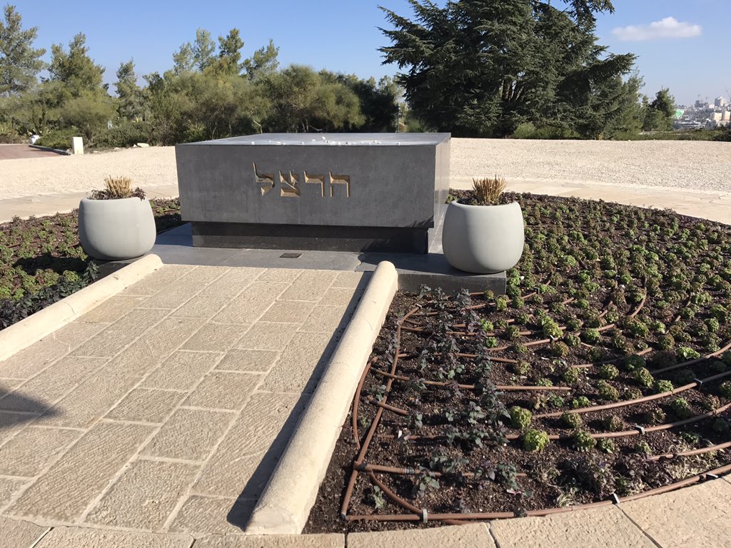 YTsuna's tweet image. הר הרצל. #bus429 #birthright #hertzel @IsraelOutdoors @birthright