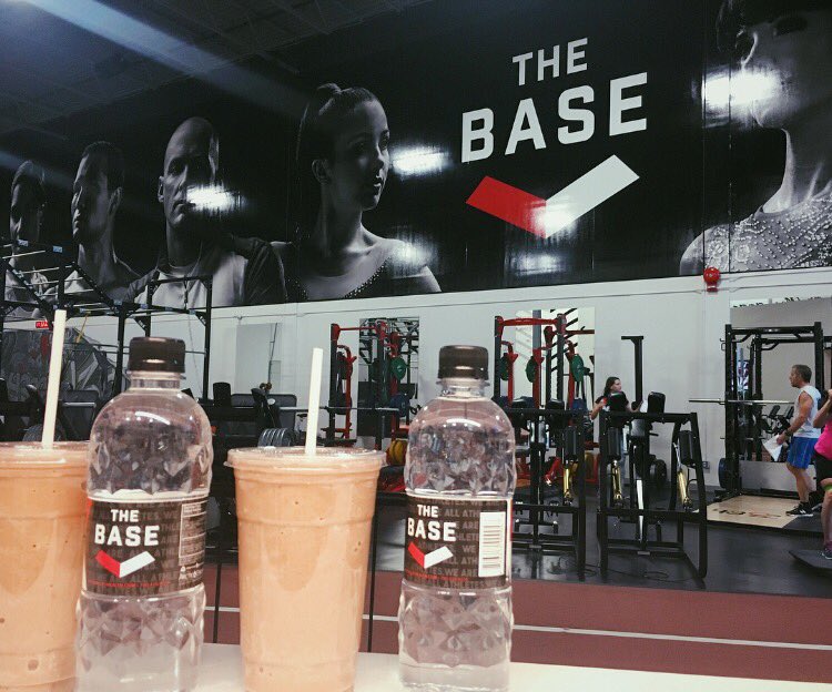 Best staff, smoothies, and views😜 Thank you for all your continuous support over the years @thebasebyrvh <a href="/d_lampy/">derek lampshire</a> ❣️