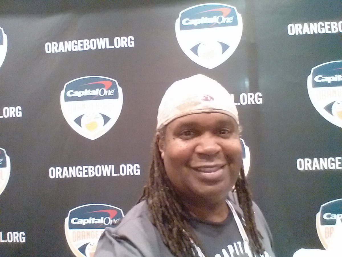FSUBAA's tweet photo. Up in Here. Just missed the Harbaugh "beach'bikini" presser. Daggummit!!!!! #OB2016 #orangebowl @UMBAGoBlue https://t.co/WdORqxBnjf