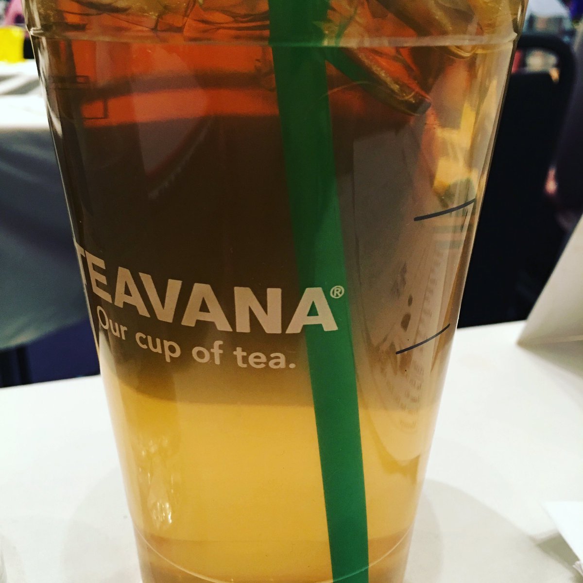 TaranBlack12's tweet image. When your bros have the voting delegates back! #APONC2016 #etachapter #starbucksgetsyouthrough