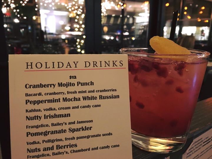 VictorsonWater's tweet photo. Stop by and enjoy one of our #holiday specials! #excelsior #lakeminnetonka  #twincities #eatlocalmn https://t.co/RLJJSr0Geg https://t.co/3VH1lsCWk5