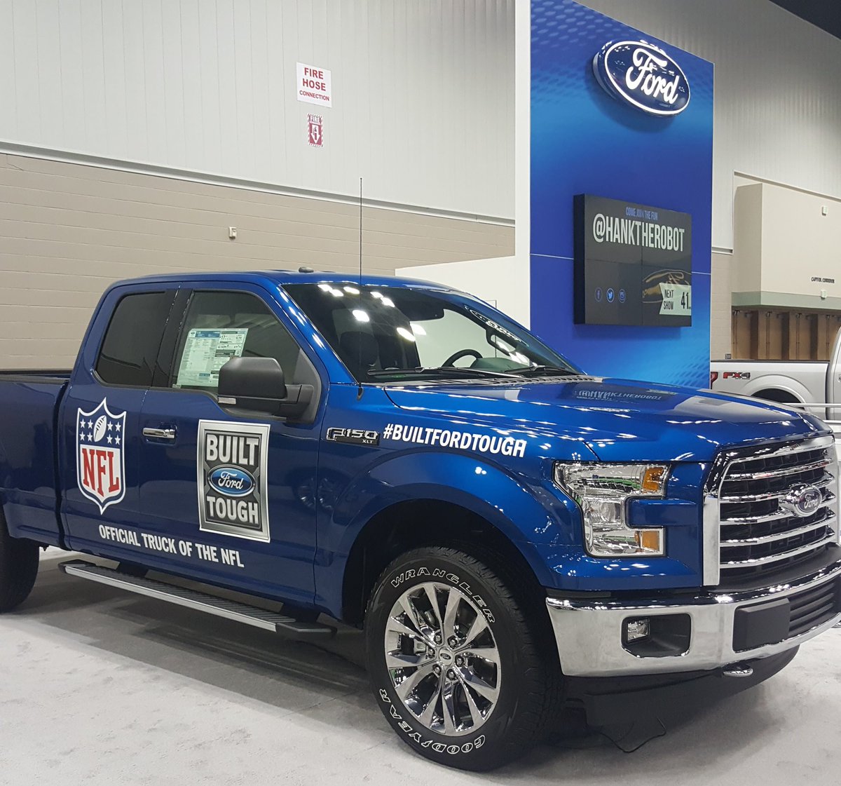 Ford_KristinH's tweet photo. FORD F150 - Official truck of the NFL! #builtfordtough 
#nfl #ford #f150 #fordf150 #officialtruck #indyautoshow #indianapolis @indyautoshow https://t.co/41fgWVk1De