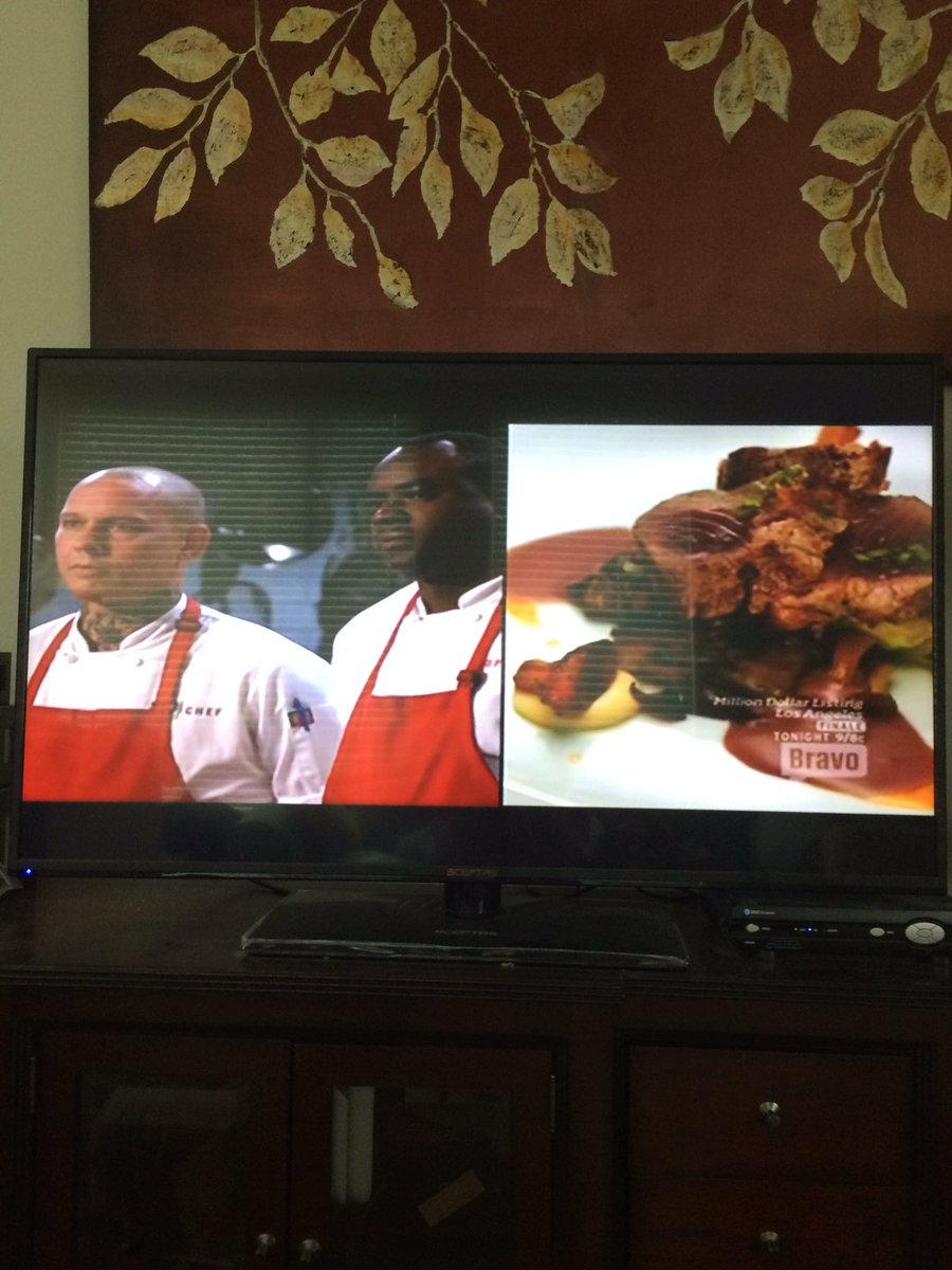 Bunko86's tweet photo. Top three last week can't wait to see what's in store tonight! #topchef #topchefchs #teamjamie https://t.co/QvFK5LtWLB