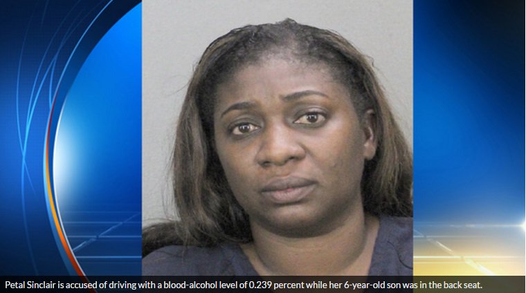 Sunrise police accuse mom of DUI with 6-year-old son in car  bit.ly/2iJZB6I https://t.co/ajzxciaYwB