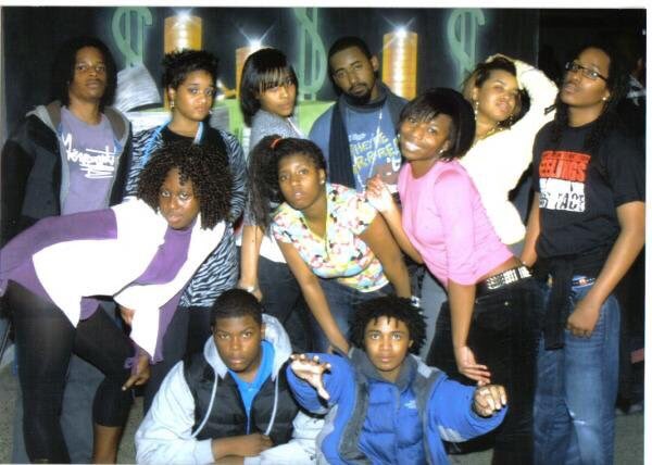 SheGoLegend's tweet photo. In honor of @PoeticNae and @SoNostalgic birthday next week #humbleyears #startedfromthebottom #gogoyears https://t.co/o2726cCUW2