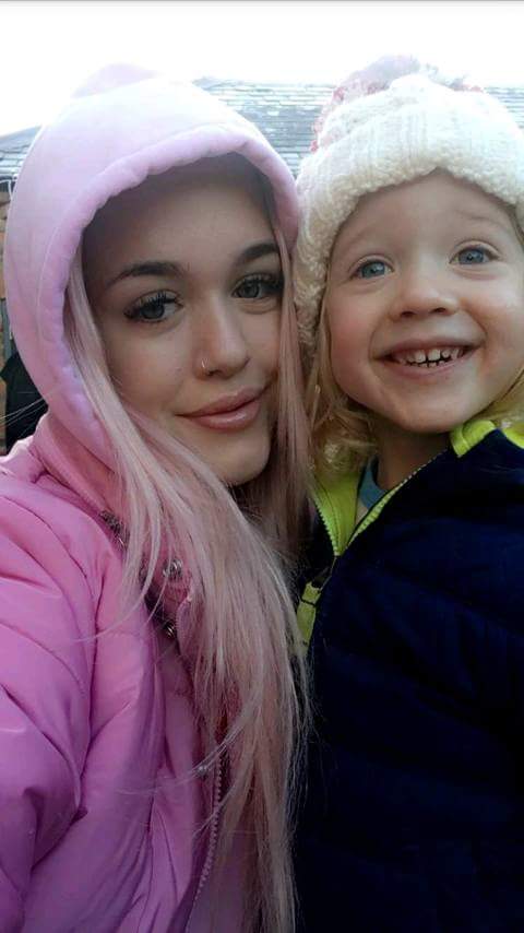 WorldNotes1D's tweet photo. Fotos de Lottie, Ernest y Doris recientemente. *AN #WN #NOW2016 #NOWOneDirection https://t.co/5MFYzp7z5I