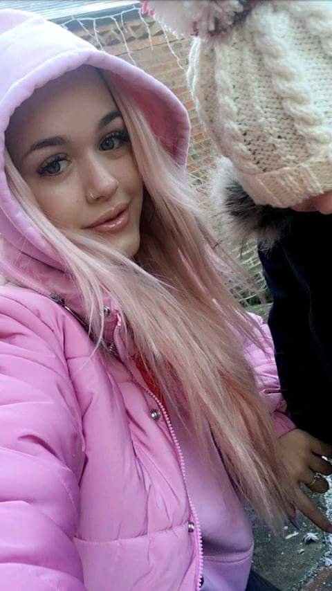 WorldNotes1D's tweet photo. Fotos de Lottie, Ernest y Doris recientemente. *AN #WN #NOW2016 #NOWOneDirection https://t.co/5MFYzp7z5I