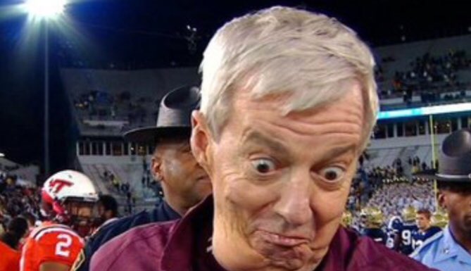 HokiesFB's tweet photo. LIVE BEAMER CAM 👀

#Hokies 🦃 https://t.co/x3fjhBme2X