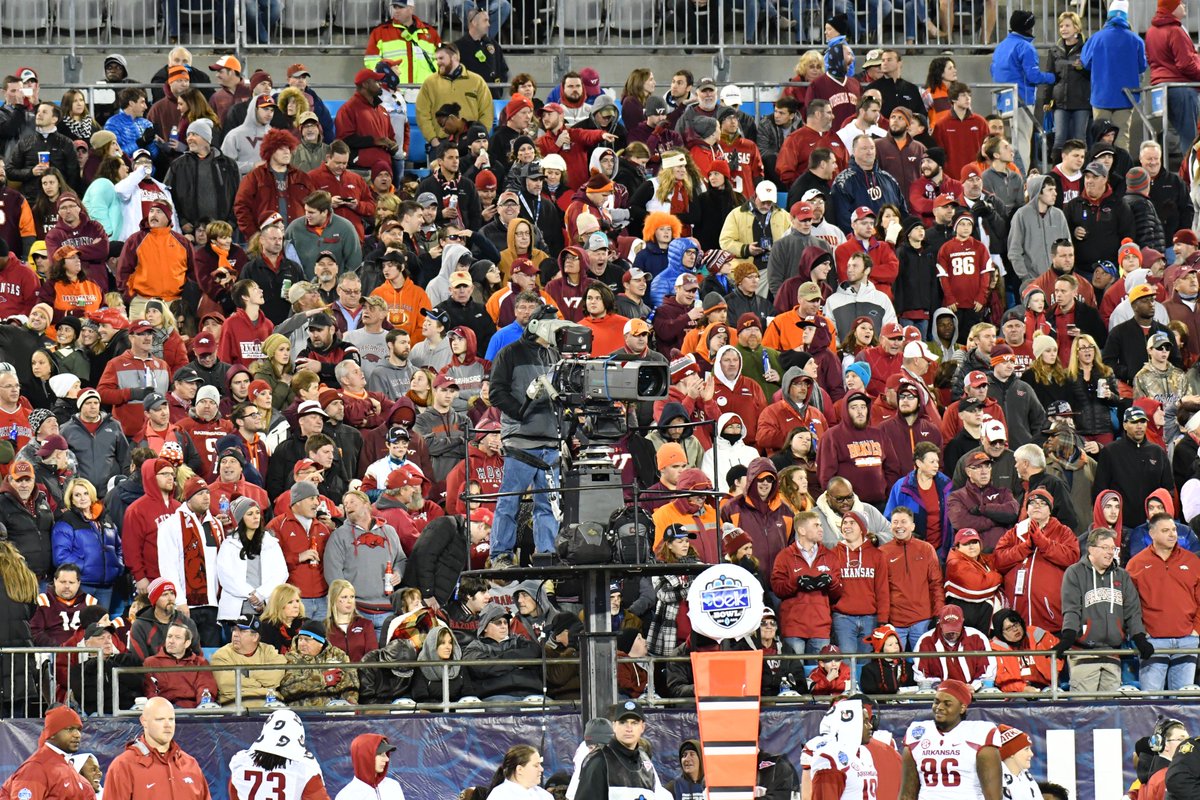 DukesMayoBowl's tweet photo. OFFICIAL ATTENDANCE:
46,902 #BBFLs https://t.co/BID348gYcP