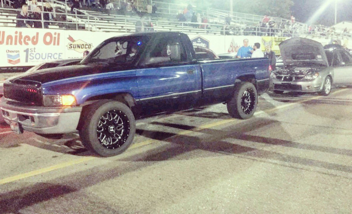 timinsky1's tweet photo. Tbt #firebird #wannabedragracer #12v #hostiles #lowandslow #clutchslipper #fuckthehaters #teamshitshow #subui #teamswervealot https://t.co/4vEkGWY72X