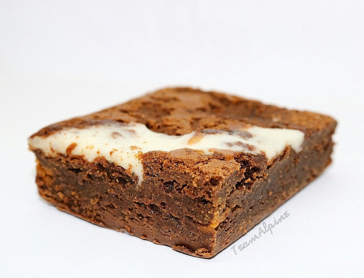 teamalpine916's tweet photo. The 500mg THC Peanut Butter S'mores 4.20 Brownie By @VeniceCookieCo Is Available At #AlpineAlternative! #VCCBrands #TeamAlpine https://t.co/v9IQ0MMnMu