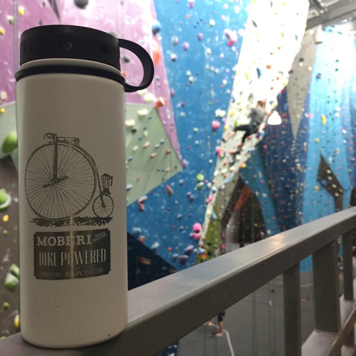#ThursdayThoughts Have a <a href="/moberipdx/">Moberi</a> smoothie and go for a climb <a href="/PlanetGranite/">Planet Granite</a> .  Best Thursday ever!