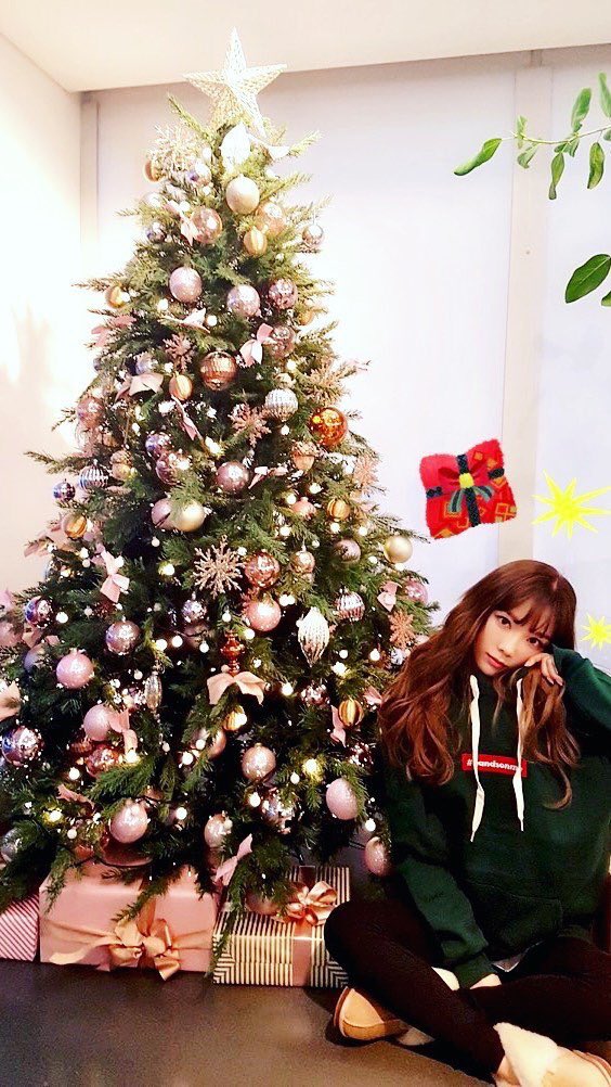 I know it is too late but better than never. A heartfelt Merry Christmas for everyone! 🎅🏽🎄