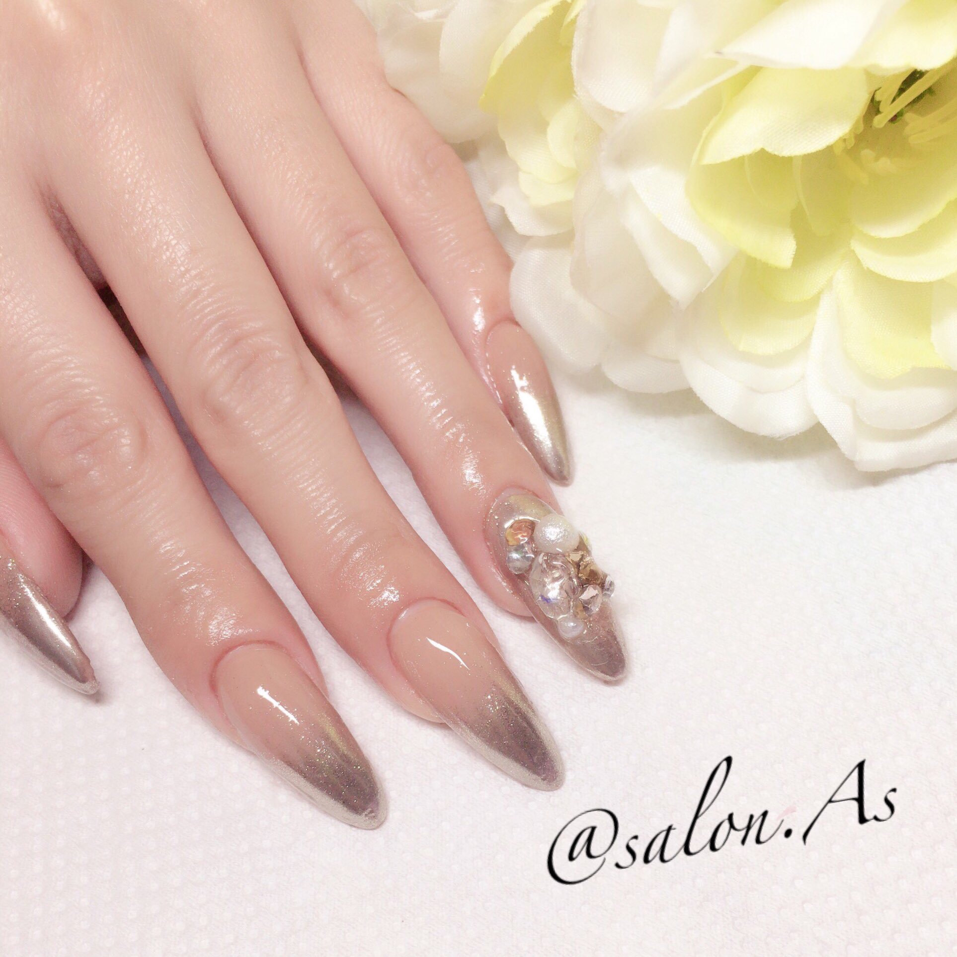 تويتر Nailsalon Maria على تويتر My Nail Change ミラーネイル メタリック ヌーディーカラー ベージュ ミラーグラデーション シンプル シャンパンゴールド 大人ネイル メタル 千葉 東金 プライベートネイルサロン ビジュー盛り T Co