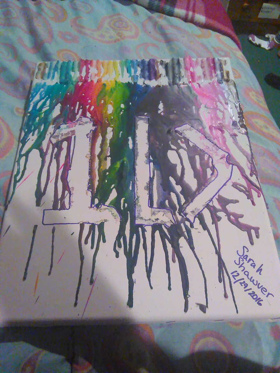 SarahShawver1's tweet photo. @LiamPayne #1Dart so I just did my first crayon melt! @onedirection @NiallOfficial @Louis_Tomlinson @Harry_Styles @zaynmalik #1Dcreative https://t.co/f6hgsIAabi