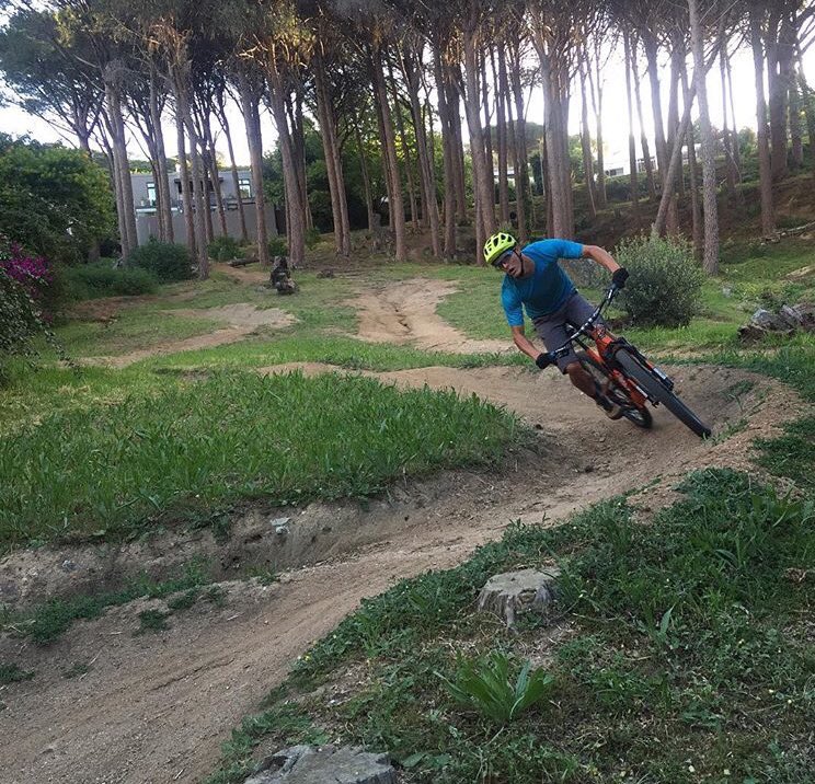 northwave_sa's tweet image. Ride it like you stole it!!! Have a good weekend people. #northwave #mtb #bikelife #holiday