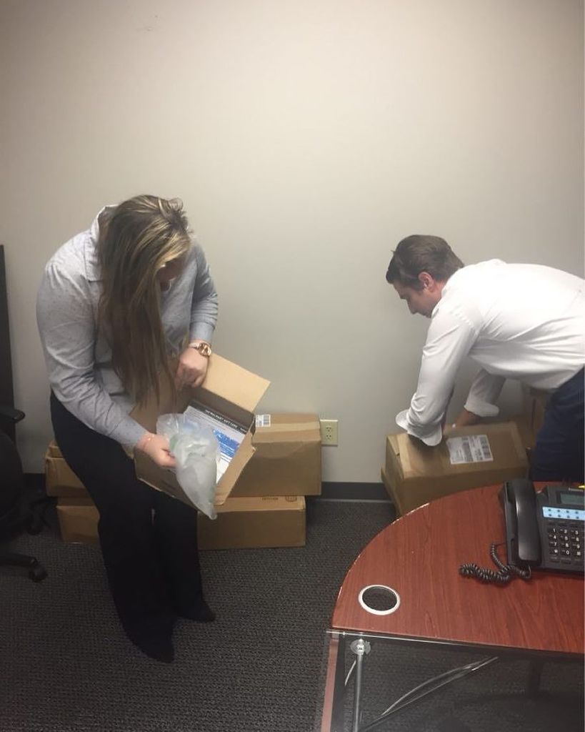 alphabainc's tweet image. Just getting things organized around the office. 😊 #officeorganization #teamhelp