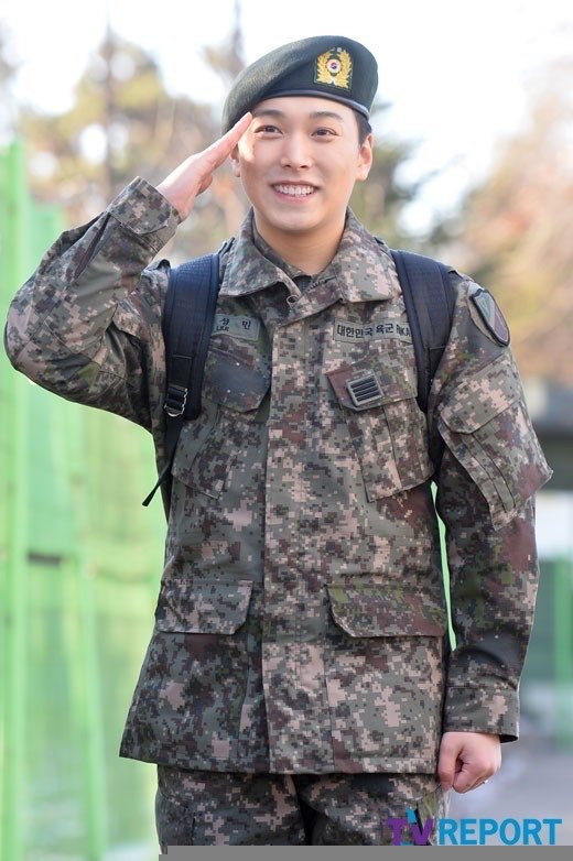 min0101bt's tweet photo. #WelcomeBackSungmin 
#Sungminisback 

エルプのみなさん、長い間お疲れ様でした^ㅅ^
変わらない笑顔で安心した方も多いと思います。ㅎㅎ
これからの活躍に期待してください~~!!!! https://t.co/nwYW2WepPj