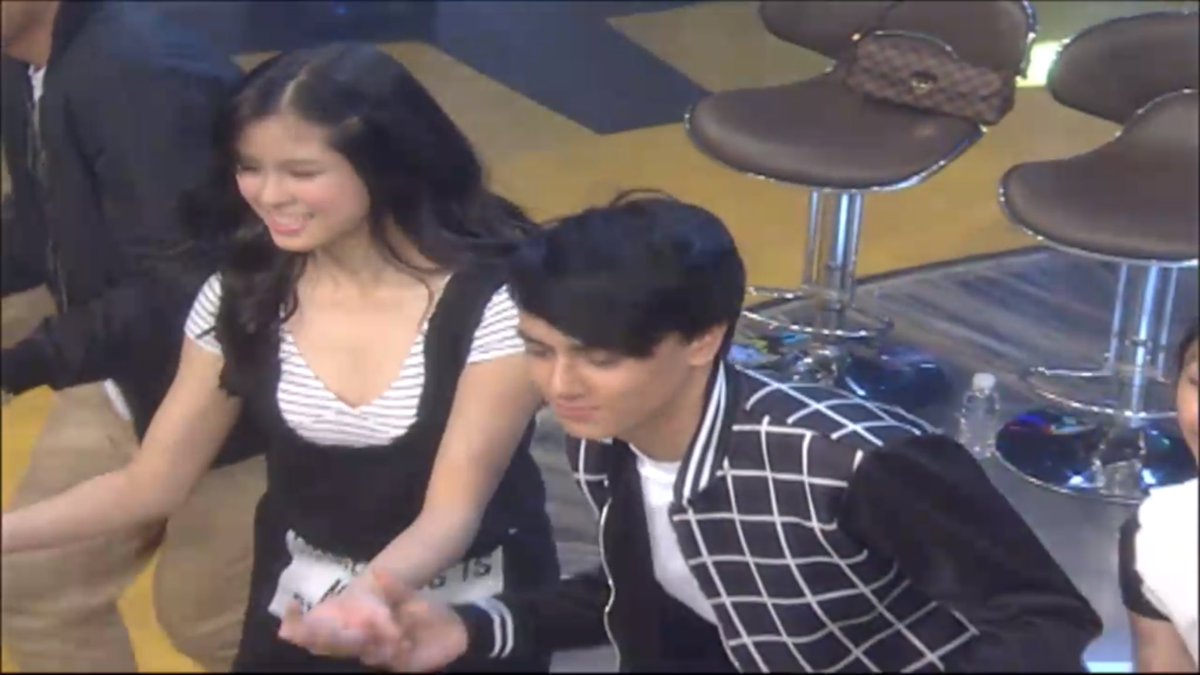 dxntplay's tweet photo. Da moves nanaman ba ito ni Superman

#KissWard https://t.co/ajypaYtQG9