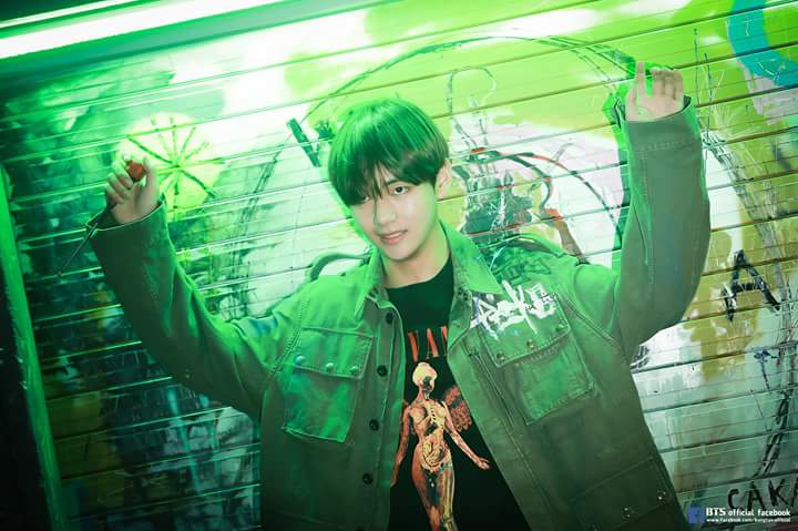 BTS_ARMY's tweet photo. [BTS OFF/FB] 22nd Happy "V"irthday 2016 #HappyTaehyungDay  #HappyVirthday @BTS_twt @bts_bighit @BigHitEnt https://t.co/ZwGXuNyRKy