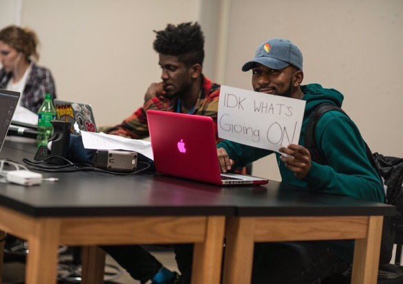 YungDaggerDrake's tweet photo. "Wyd for New Years" "who you kissin when the balm drops" "new year resolution" "any big plans for 2017" 
Me: https://t.co/izj9pMMvMV