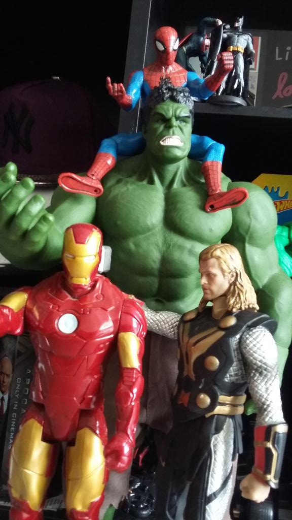 chefobie_untold's tweet photo. My hulk,spidey,thor & ironman...
Just spent a little time to play with this staff #whenachefdrawing #HulkSmash #spiderman #Thor #ironman https://t.co/JQFK6s0Coh