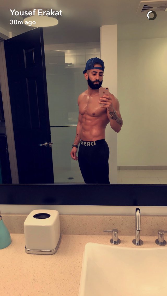 xohaams's tweet image. Never does he look this good 😍😭 @fouseyTUBE