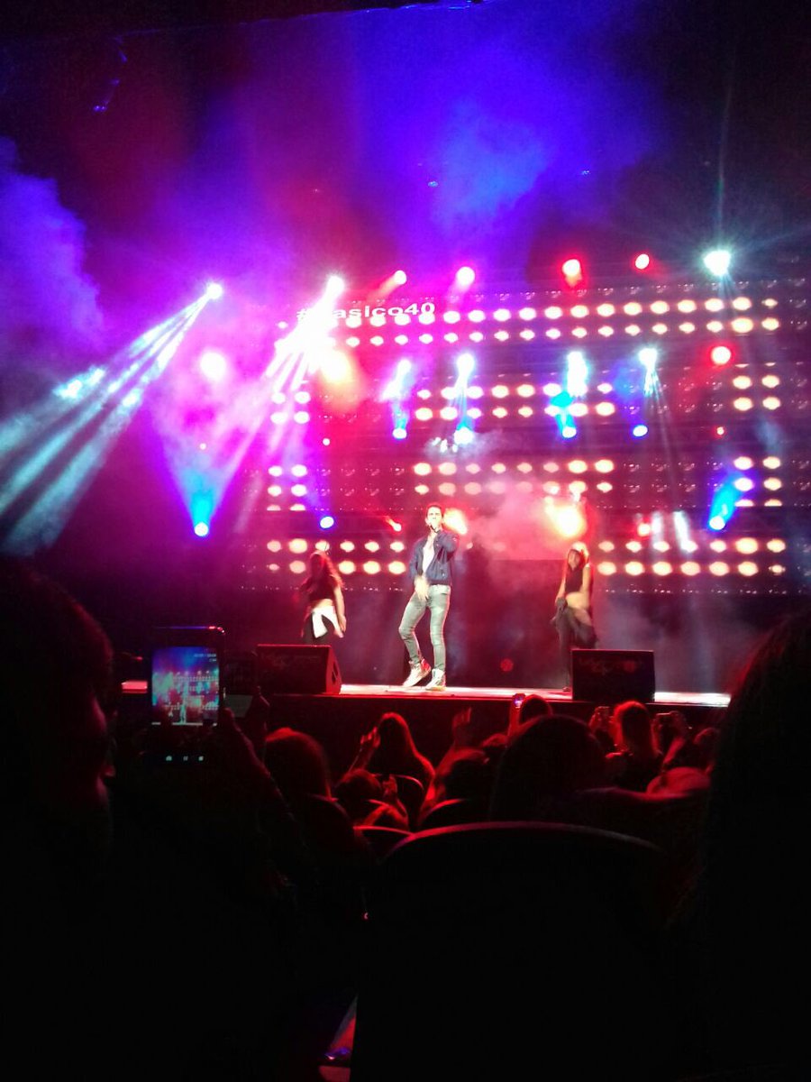 MandoGDLCrew's tweet photo. #MandoEn2016 cuando prendió a todo el teatro Diana con su música y bailes en Guadalajara @musicmandomx https://t.co/P8R1rsVPzd