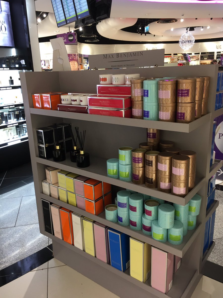 evamctweet's tweet image. Still get a buzz seeing some of my design at the airport 🤗 #maxbenjamin
