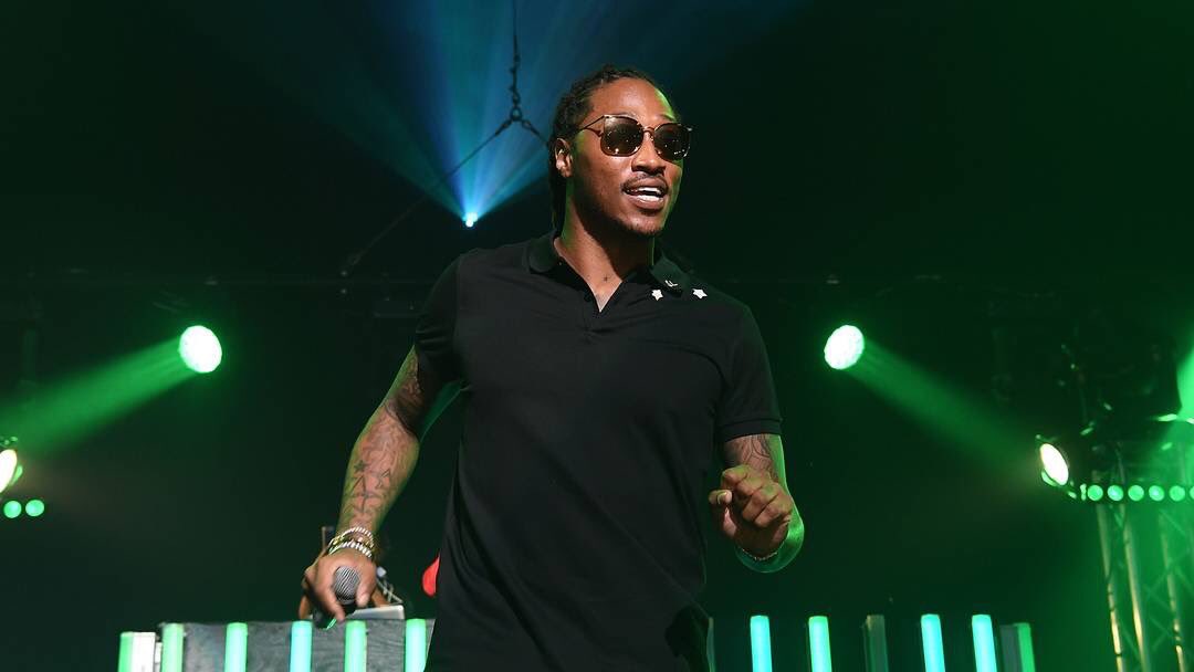 SoundsOfMTV's tweet photo. Let @1future’s "Buy Love" video take the edge off the year. https://t.co/1k7TOoG20I… https://t.co/HqVbArImjV