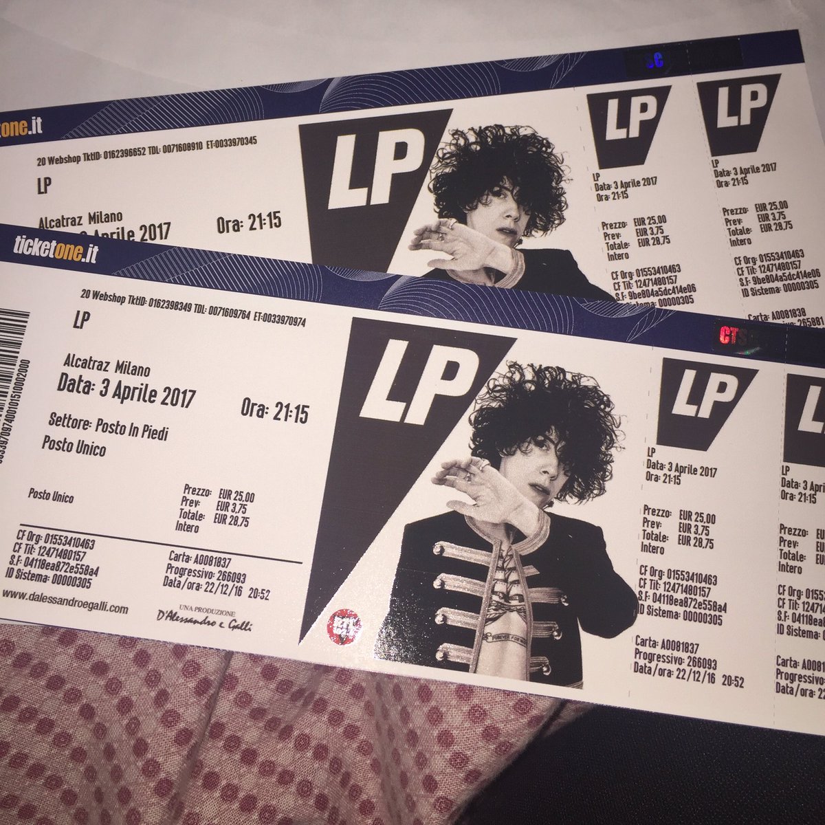 pitacrt's tweet image. Regalo di mia figlia arrivato 😍 @iamlp #AmorEterno