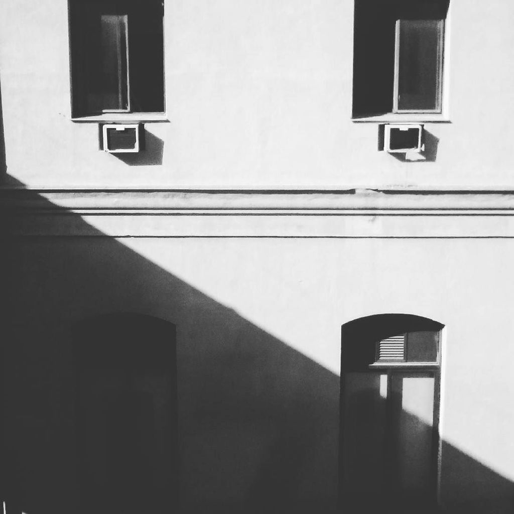 JesusMerida_'s tweet photo. Hasta el año que viene, hospital.
#malaga #malaga2016 #blancoynegro #black #white #blacka… https://t.co/ogZxWNq4Tm https://t.co/8s4zFM9cIz