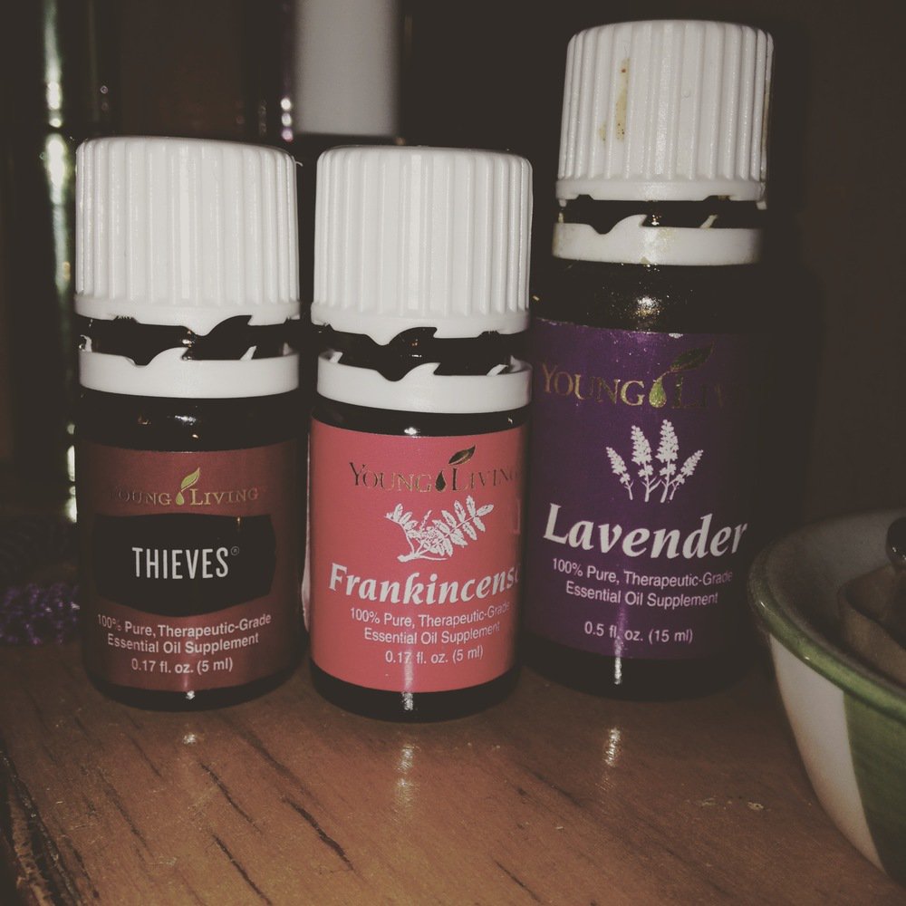 croninsinFL's tweet photo. Taking a detox bath with my oils, baking soda, and epsom salt is my next step! #sponsored #nogoodcough https://t.co/1K1iLUS0fE