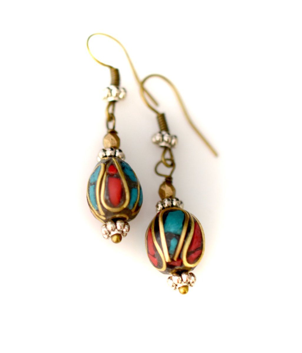 ShopMaddieandMe's tweet photo. Turquoise Ethnic Earrings, Red Earrings, Antique Gold, Nepal, Gif… https://t.co/DrwkAMcfAy #PerfectGift #PerfectGift https://t.co/av4U1VJUBU