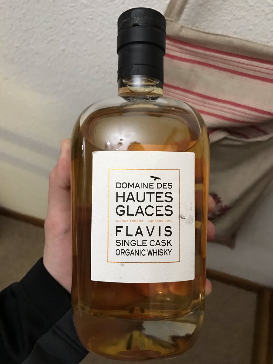 Happy to grab a bottle of Flavis limited edition Domaine des Hautes Glaces <a href="/VULSONRYE/">VULSON</a> #whisky #French #Alps #Isere # organic #SingleCask