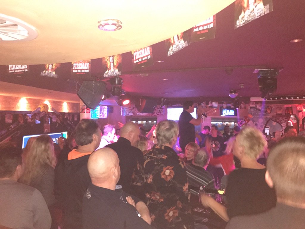 Gezelligheid met @zangeralex #wegaannegonnen