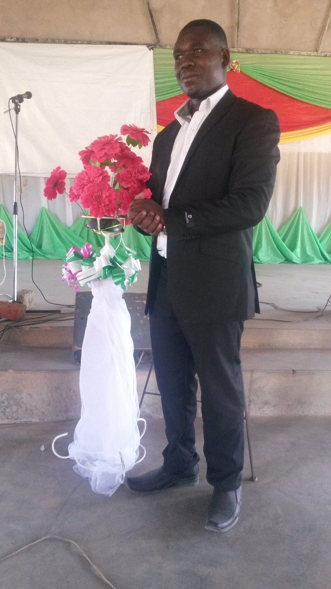 danielog2012's tweet image. Wishing everyone a successful crossing the year