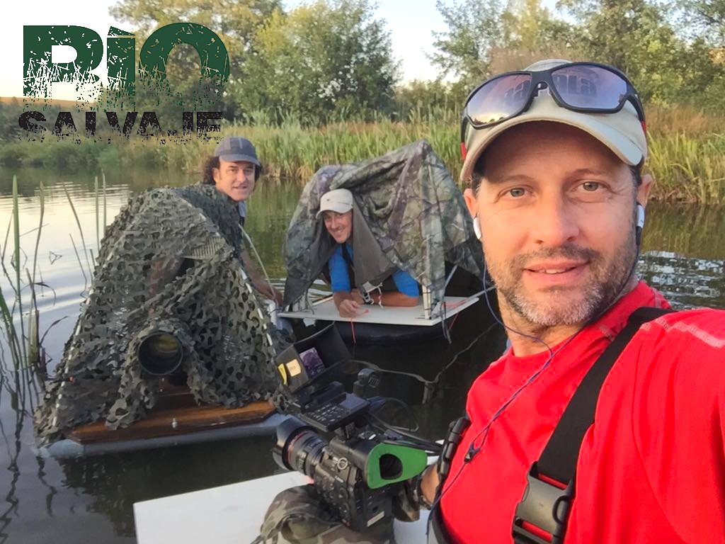 Os compartimos una fotografía durante rodaje del episodio de esta semana. <a href="/kike_calleja/">Kike Calleja 🧗🏼</a> <a href="/BeMad_TV/">Be Mad</a> #RioSalvajeBeMad