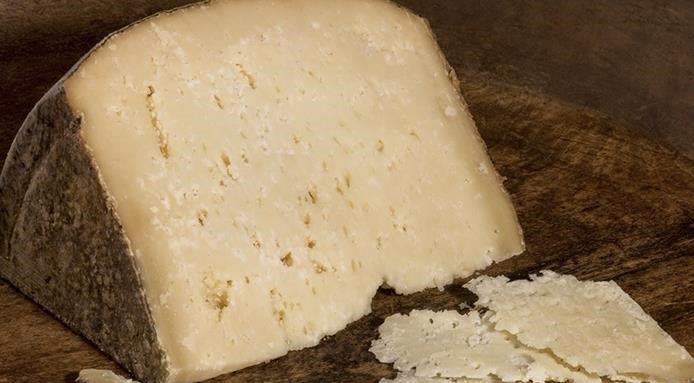 MascalzoneDeli's tweet image. 10 traditional #Sardinian food to try this #NewYear - bit.ly/2ik2Iim