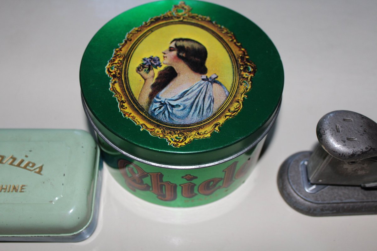 jkgron's tweet photo. Recent items acquired from thrift stores https://t.co/71uNNxQKNc