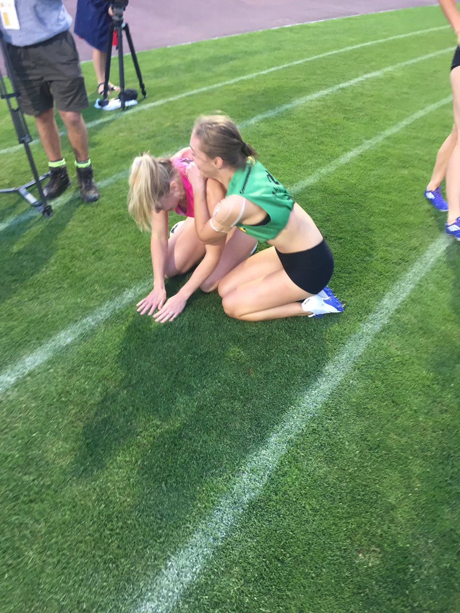 Emotional scenes for Laura Downie after her 200m win at Devonport. #SCAT17